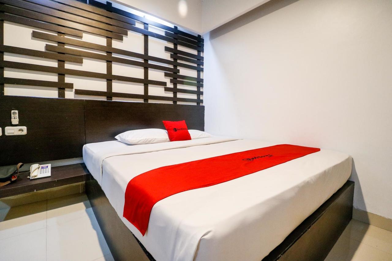 Reddoorz Plus Near Pasar Wisata Pekanbaru Exteriér fotografie