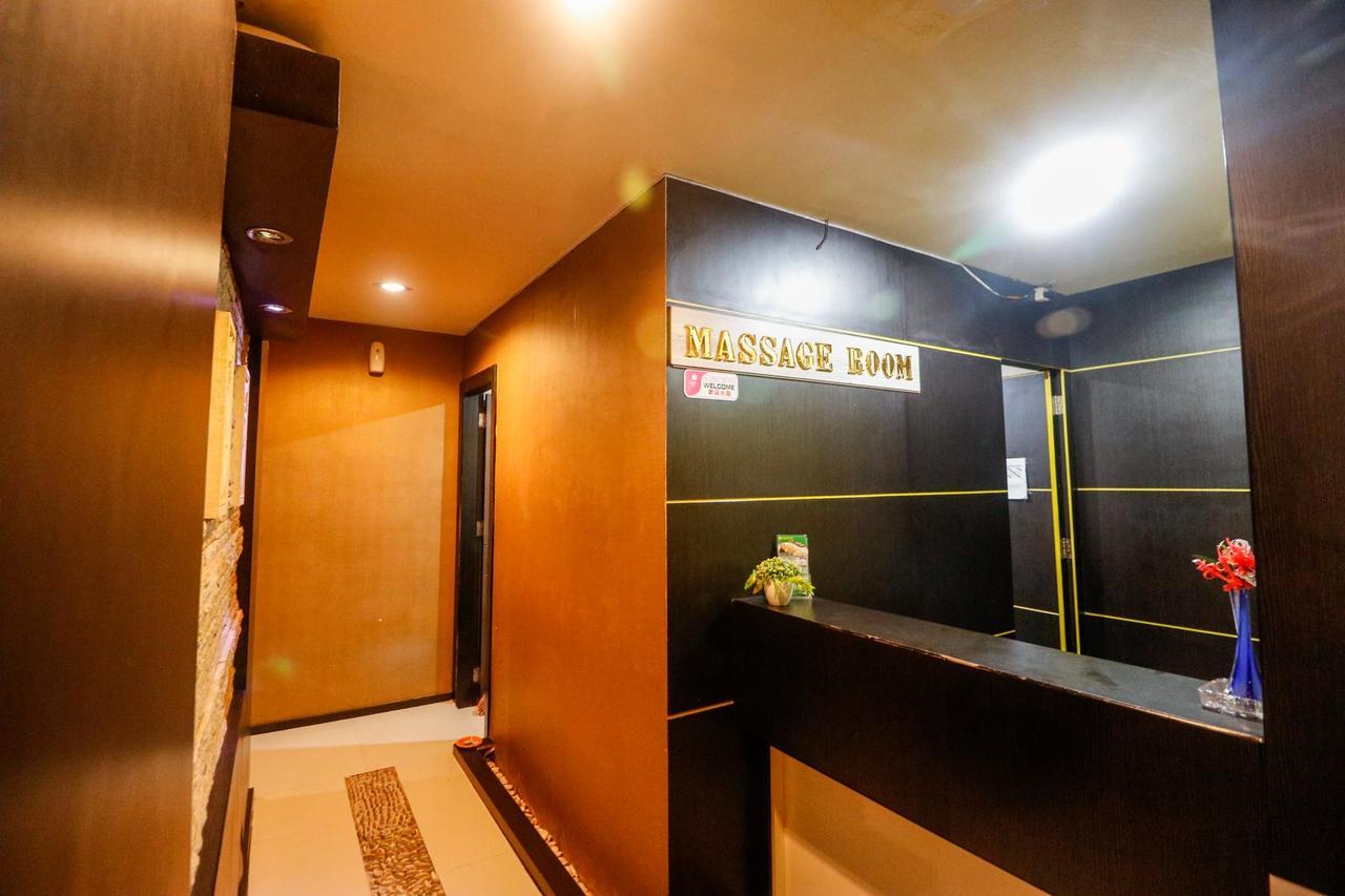 Reddoorz Plus Near Pasar Wisata Pekanbaru Exteriér fotografie