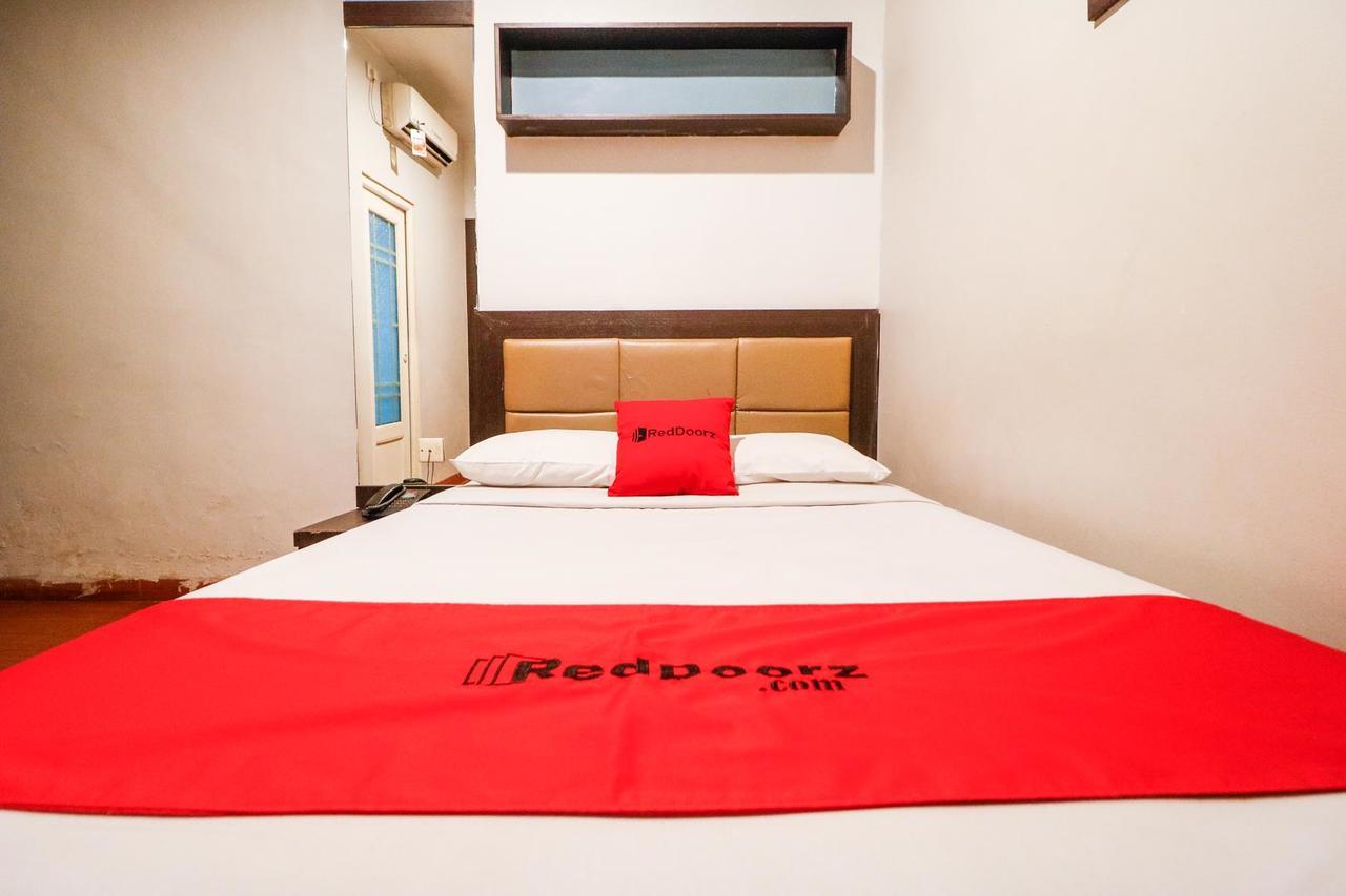 Reddoorz Plus Near Pasar Wisata Pekanbaru Exteriér fotografie